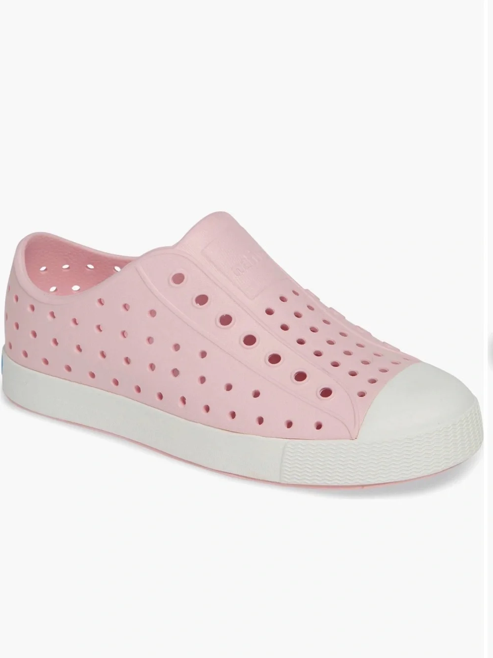 Native Shoes Kids Slip-On Sneakers in Light Pink and White. Size J1